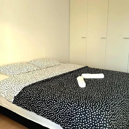 Huoneisto Cozy 2 Bedroom In Espoo, Close To Matinkyla Metro Station Espoo