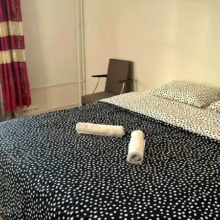 Huoneisto Cozy 2 Bedroom In Espoo, Close To Matinkyla Metro Station *